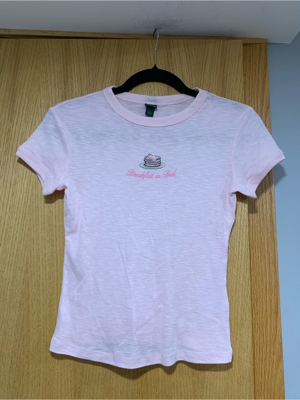 Wild Fable Light Pink 'Breakfast in Bed' Graphic Tee - Size Small